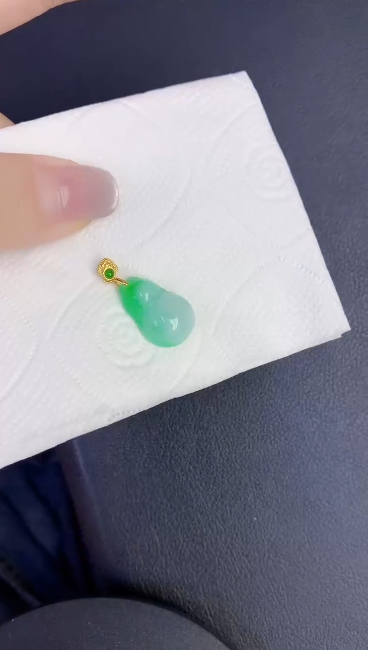 颈饰未镶嵌翡翠缅甸天然翡翠A货