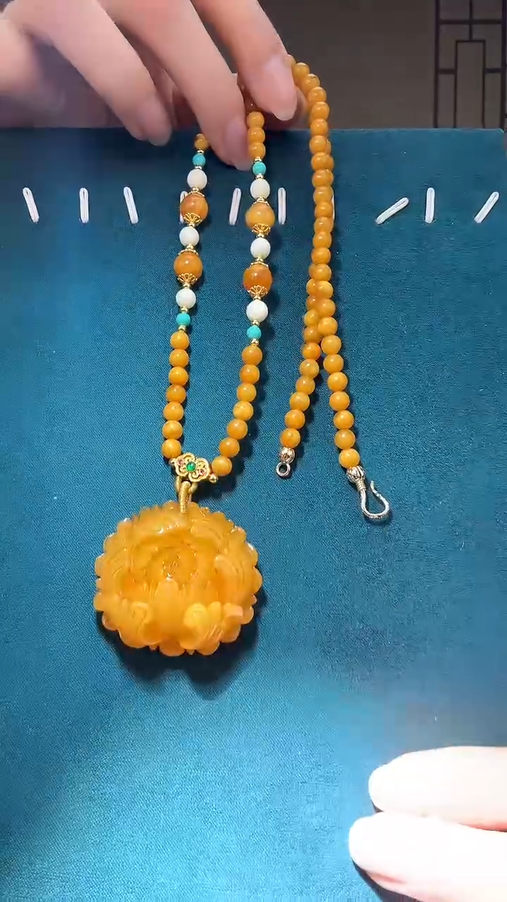 【闪购商品】琥珀裸石未镶嵌A0392天然蜜蜡