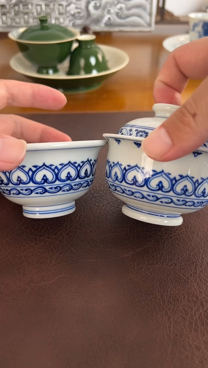 照夜白青花鸡心宝象套组