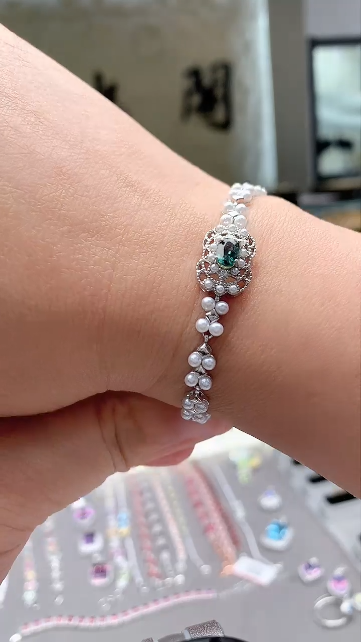 【闪购商品】蓝宝石手链银S925镶嵌蓝宝石手链