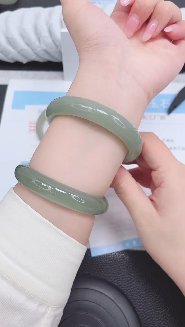 未镶嵌手镯石英质玉229-65