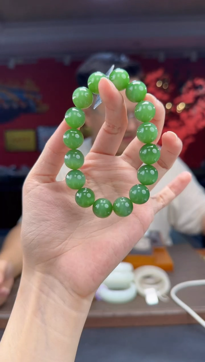 未镶嵌手串和田玉碧玉粉绿单圈手串