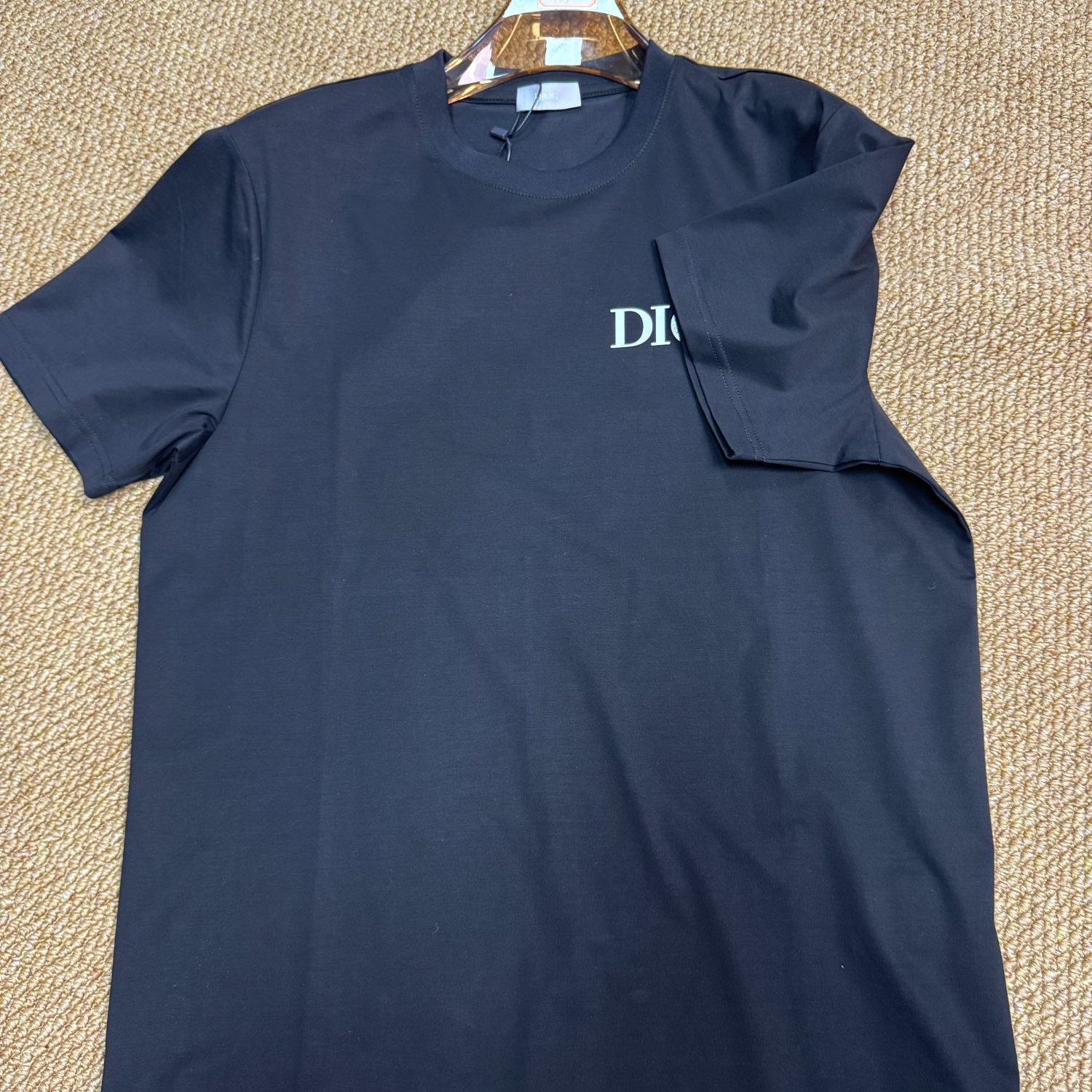 迪家简约款纯色T恤