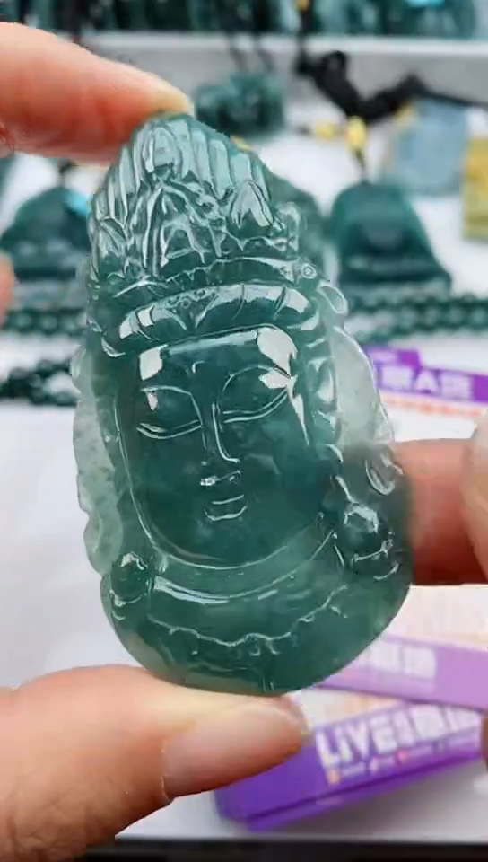 【闪购商品】翡翠颈饰未镶嵌