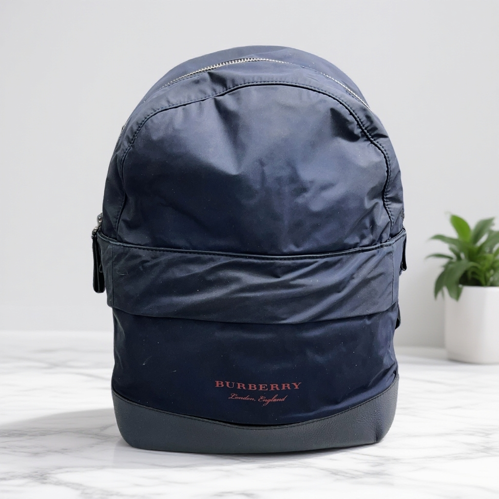 95新 BURBERRY/博柏利  深色双肩包  1783 7261 