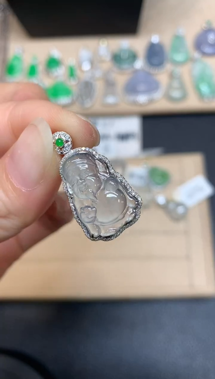 【闪购商品】翡翠颈饰18K金镶嵌财神【无服务费