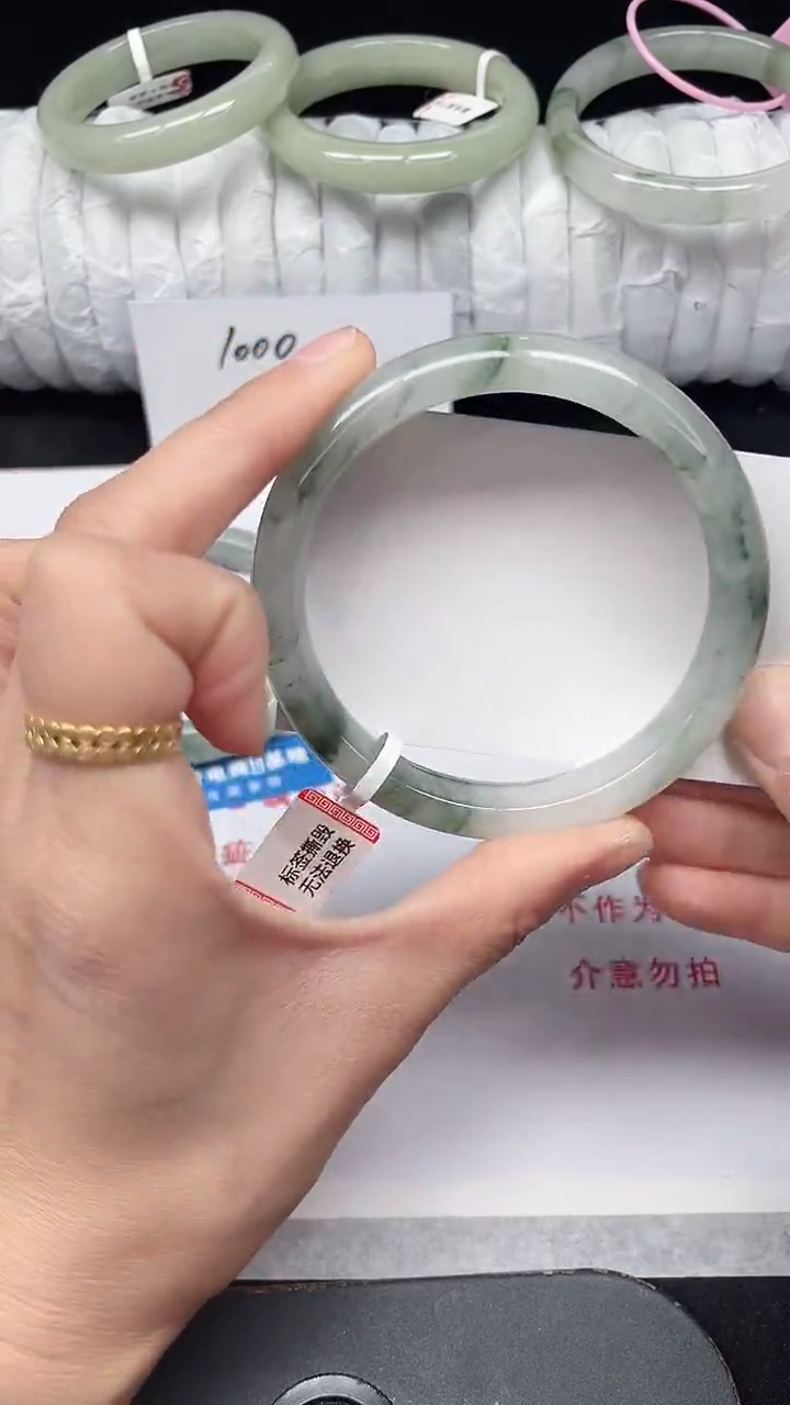 未镶嵌手镯石英质玉112-62/63