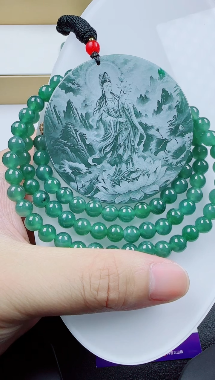 翡翠未镶嵌颈饰影雕大势至多样性发货随机一件发货