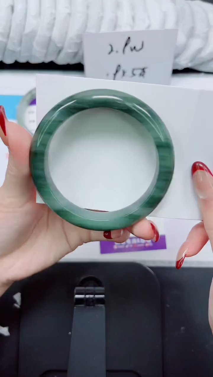 【闪购商品】石英质玉手镯未镶嵌353