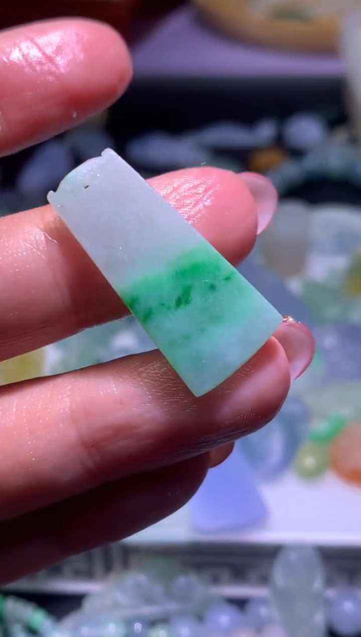 【闪购商品】定制翡翠未镶嵌毛货