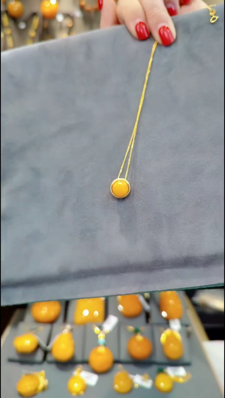 【闪购商品】蜜蜡吊坠(赠链)银S925镀金镶嵌H817蜜蜡吊坠