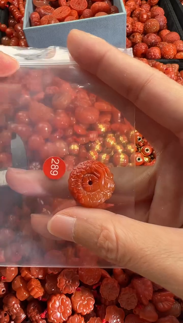 【闪购商品】南红玛瑙颈饰未镶嵌1
