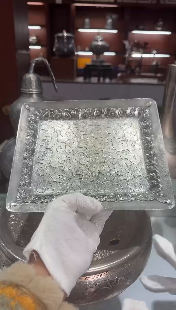 风**候足银精工手工四方祥云茶盘