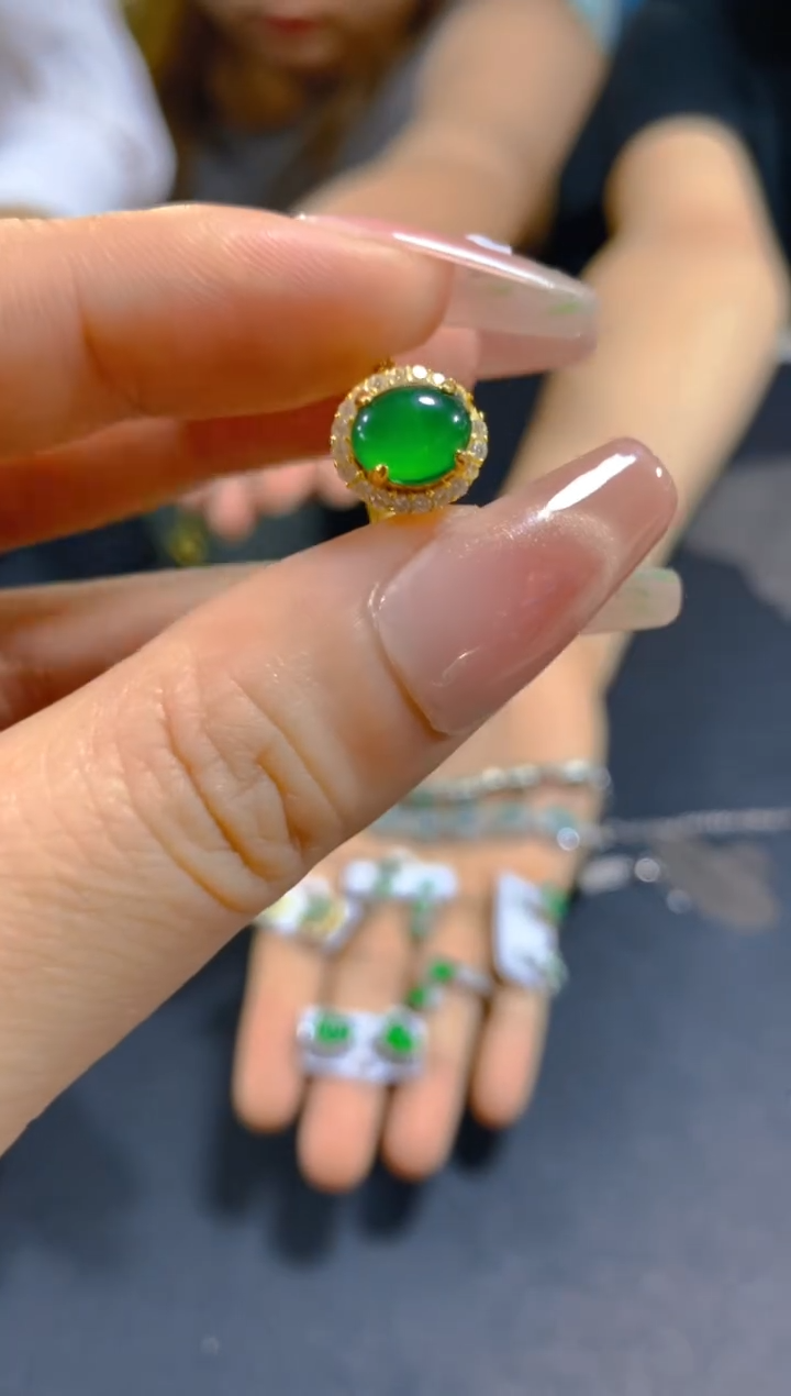 翡翠戒指未镶嵌0951245800多样性发一