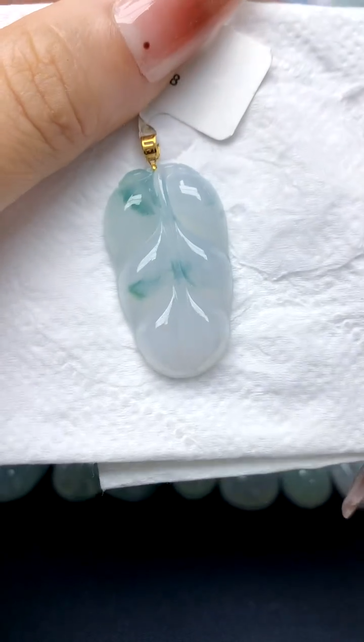 翡翠18K金镶嵌颈饰天然A货翡翠