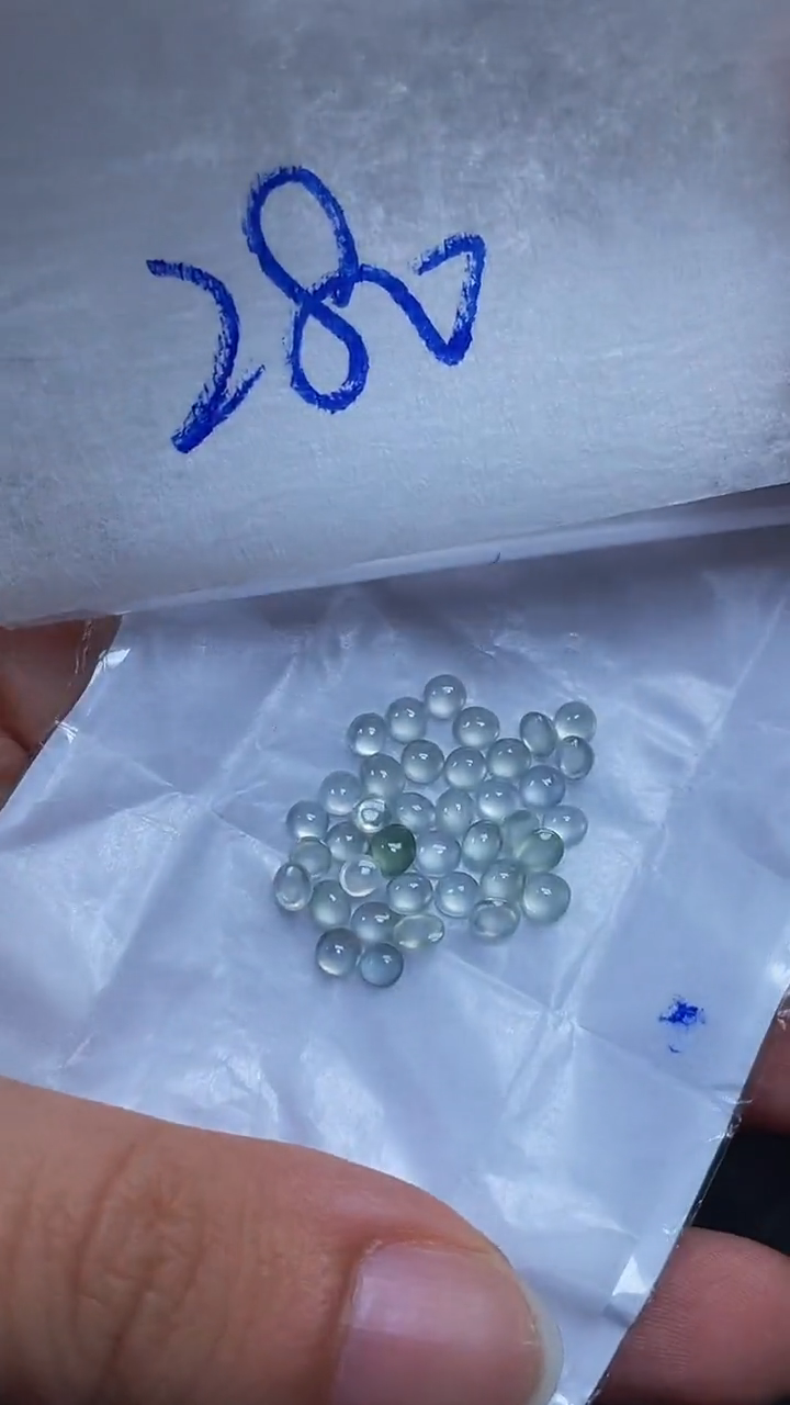 定制翡翠未镶嵌天然缅甸翡翠A货106