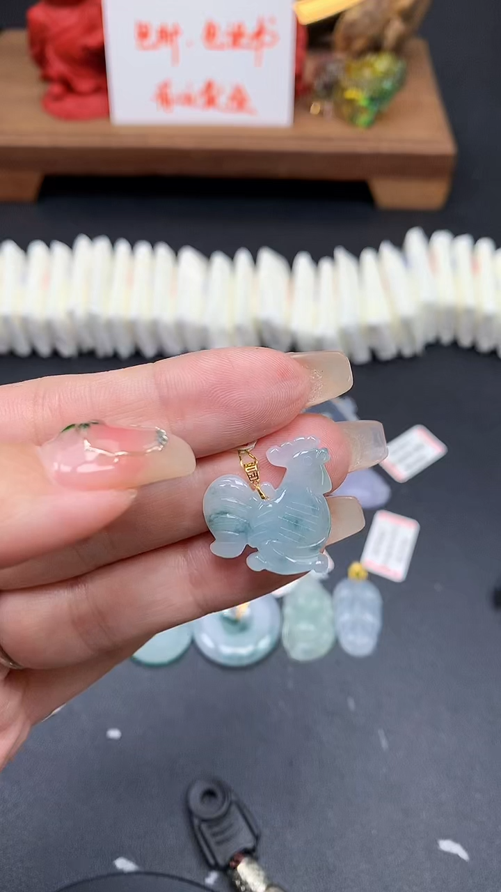 【闪购商品】翡翠吊坠(不含链)18K金镶嵌MS152721