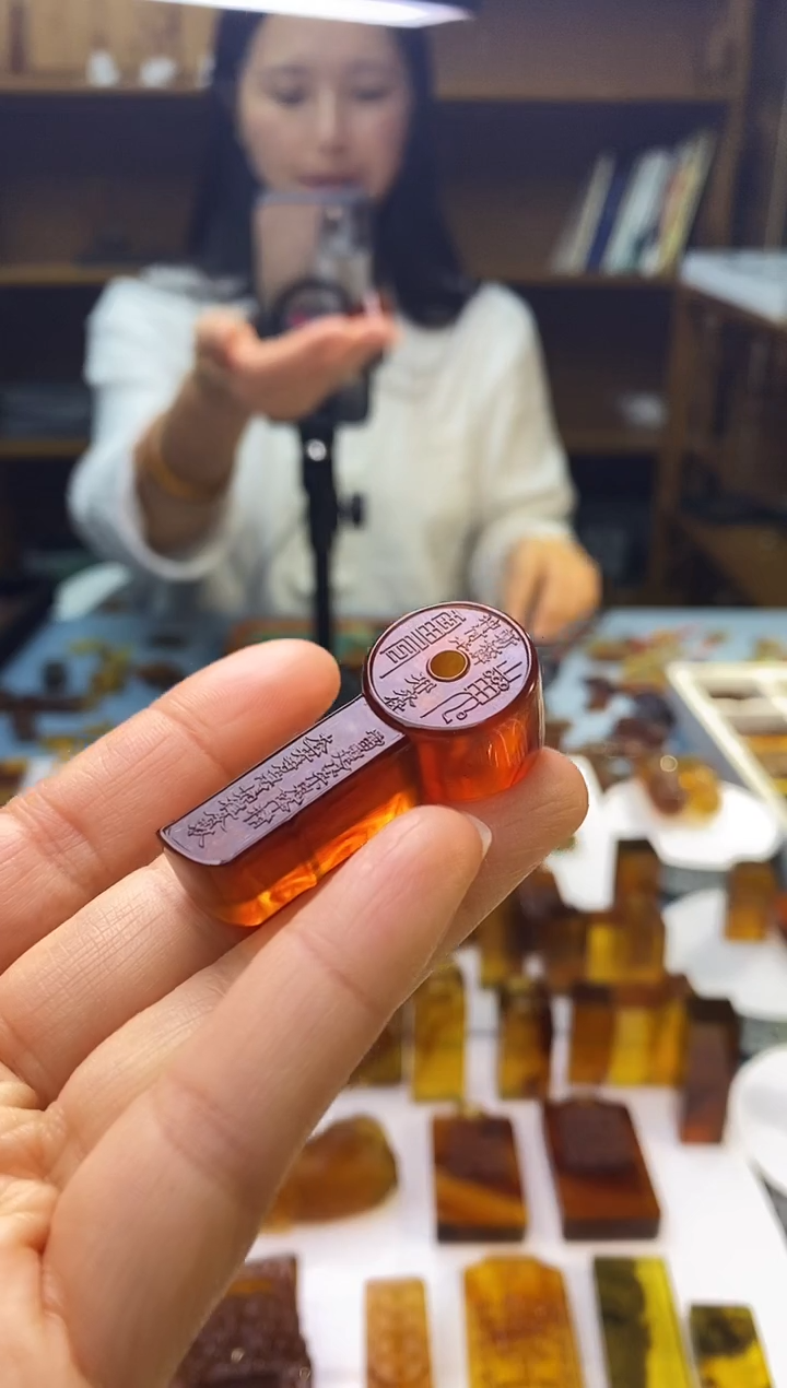 琥珀颈饰未镶嵌SN83-44（山鬼花钱）