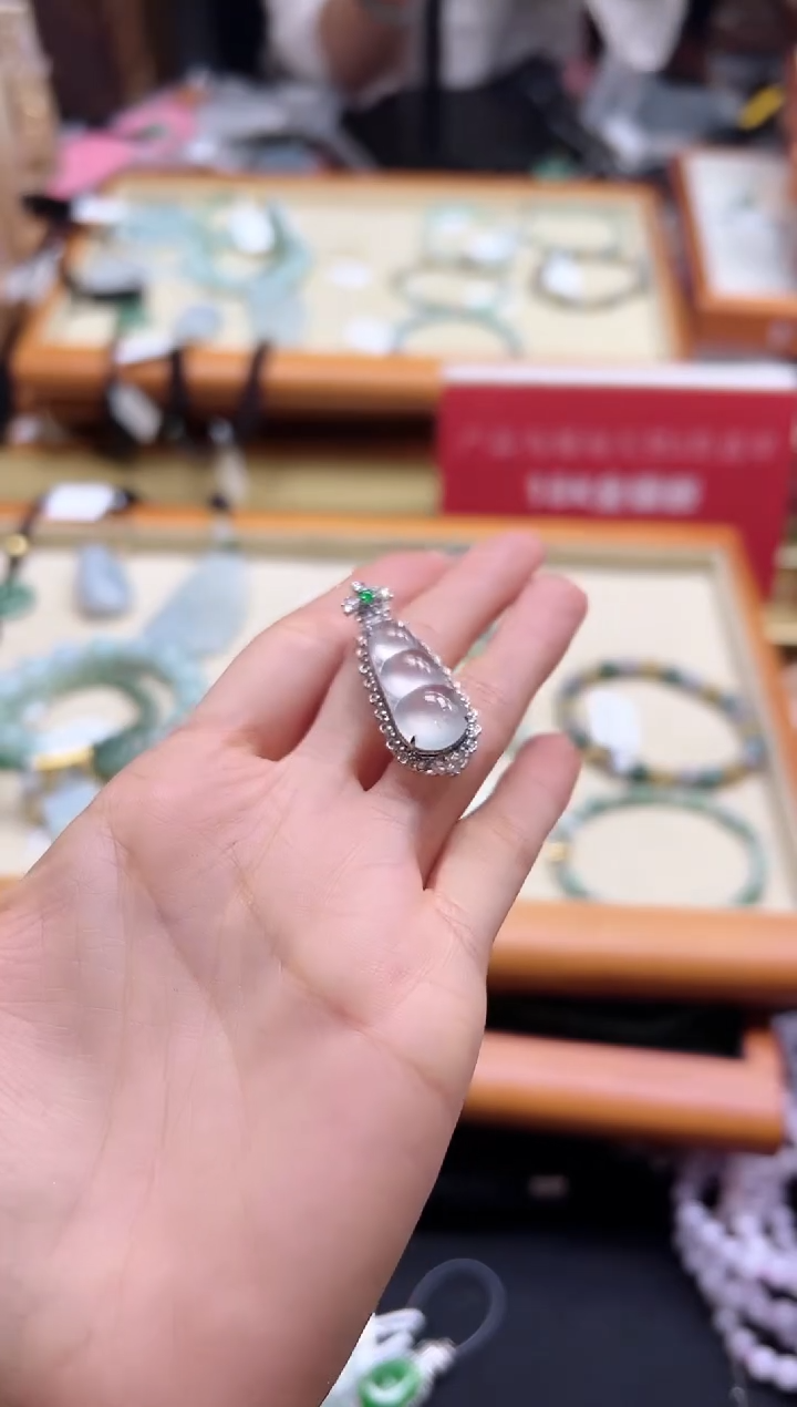 【闪购商品】翡翠18K金镶嵌颈饰DFZ0312-224