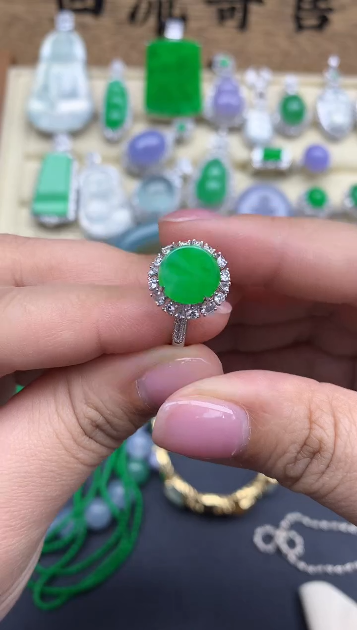 【闪购商品】翡翠戒指18K金镶嵌427-中国好珍宝