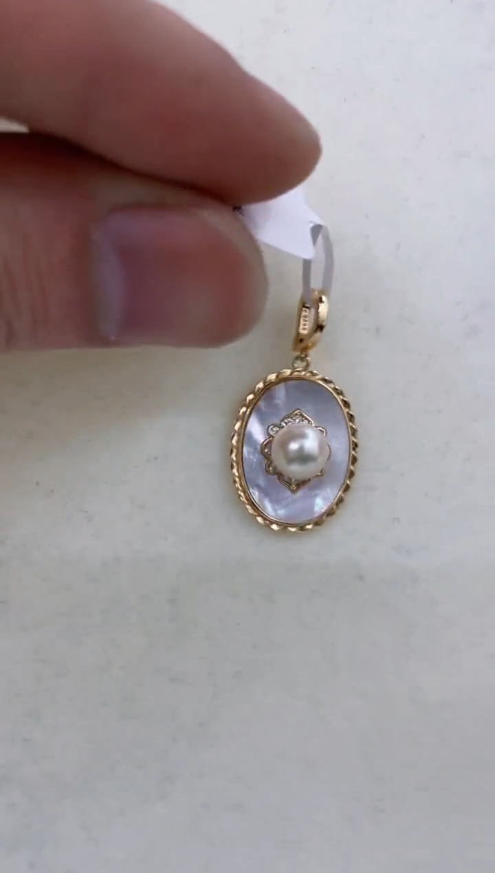 颈饰银S925镶嵌海水珍珠  