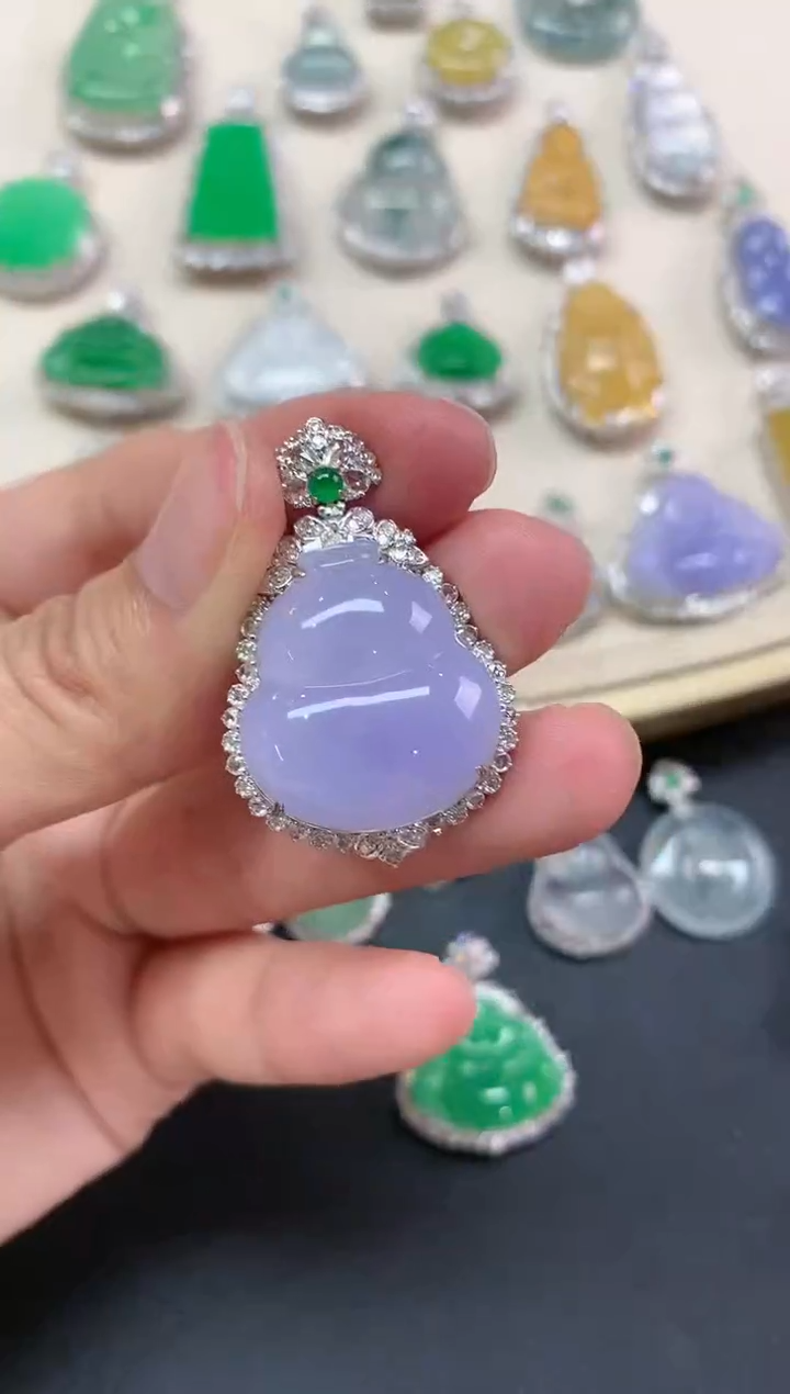 【闪购商品】翡翠吊坠(不含链)18K金镶嵌D25|36800