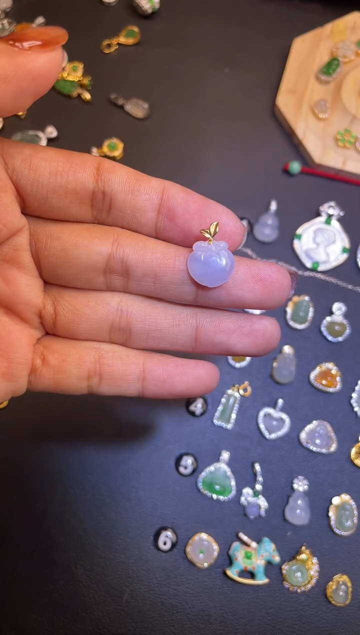 吊坠(不含链)18K金镶嵌翡翠1