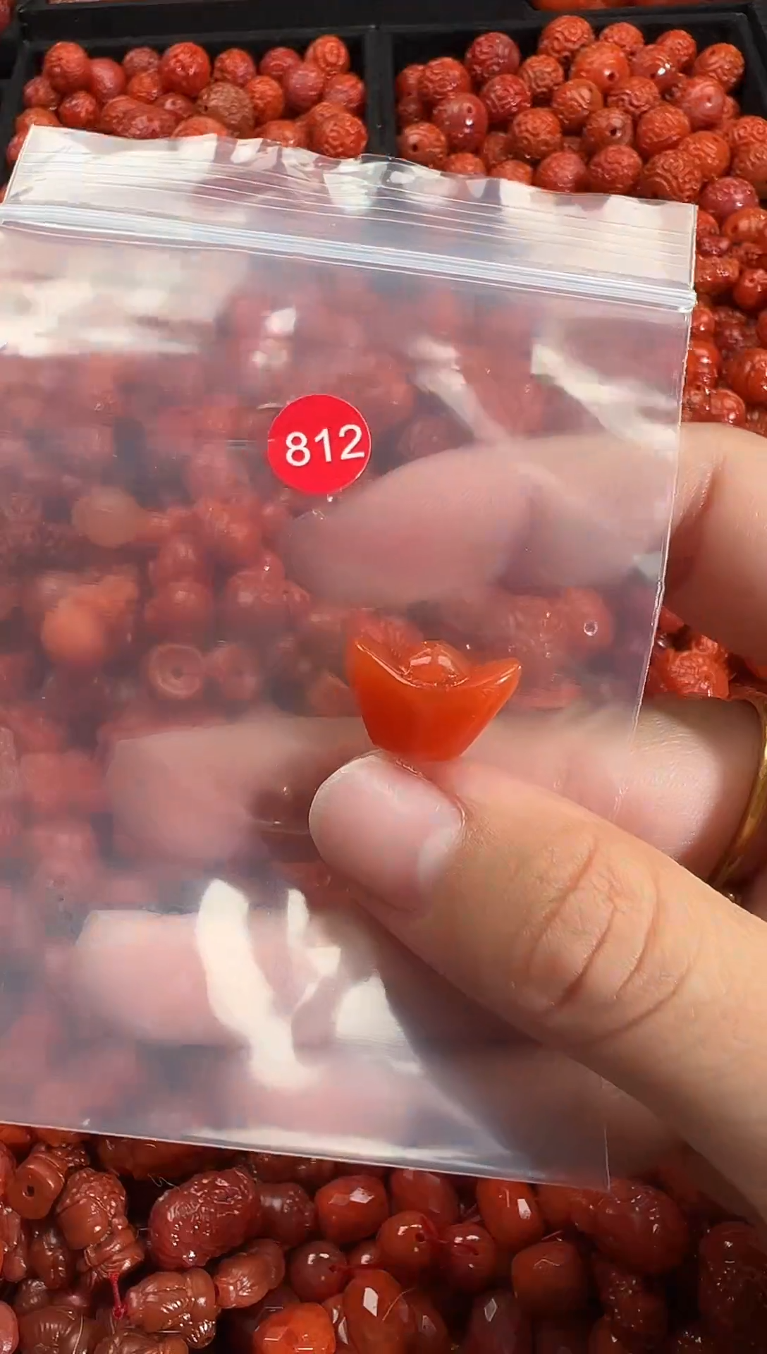 颈饰未镶嵌南红玛瑙1