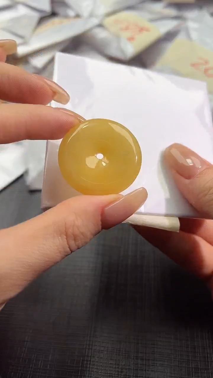 【闪购商品】翡翠颈饰未镶嵌100648812