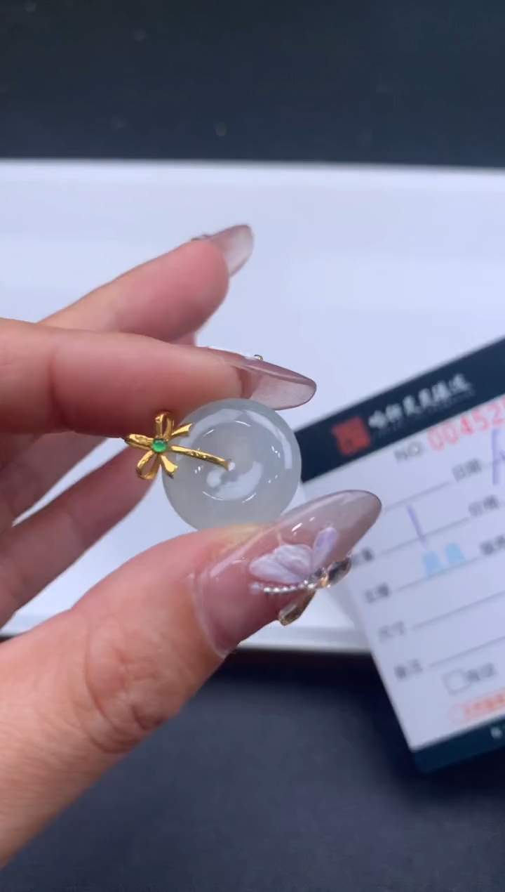 【闪购商品】翡翠挂件未镶嵌哈轩 挂件1