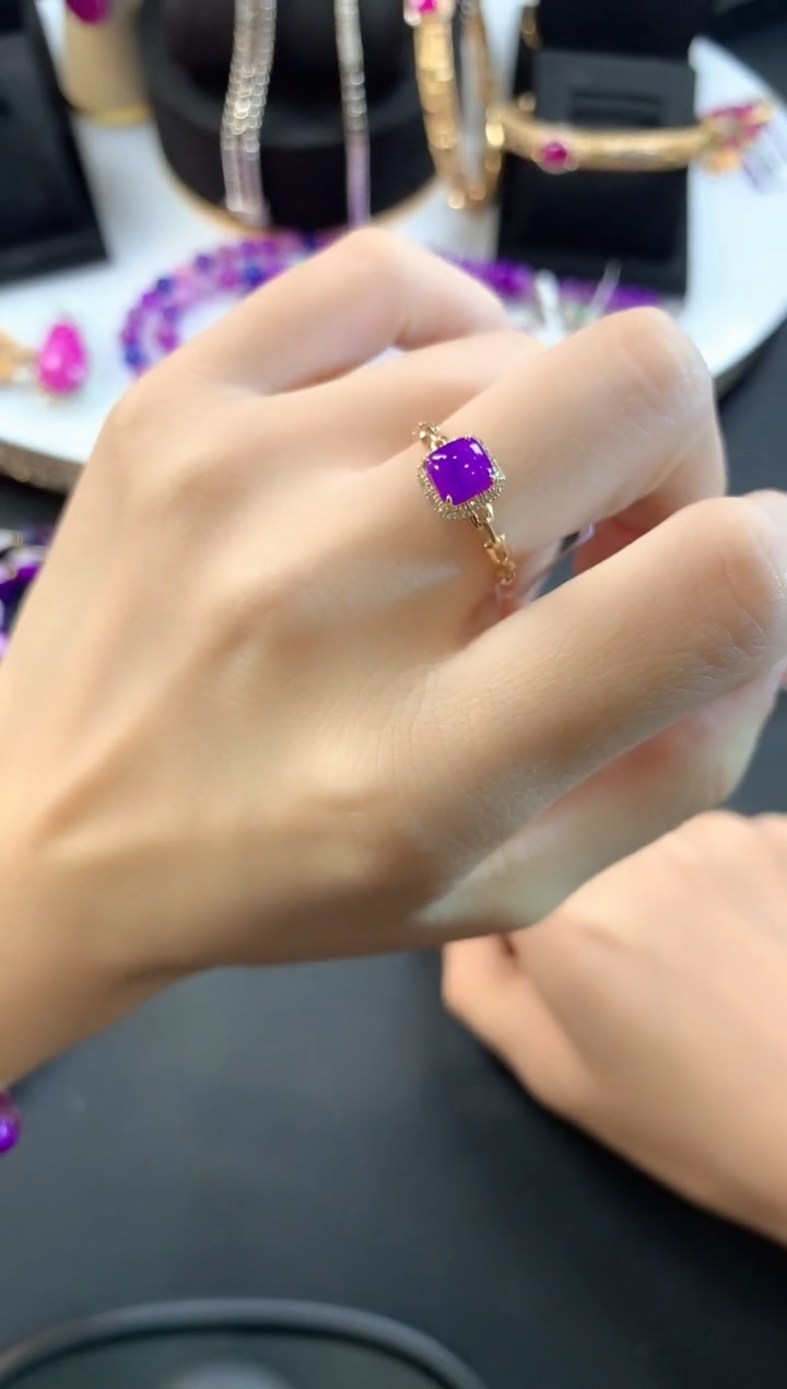 【闪购商品】苏纪石（舒俱来）.18K金镶嵌舒俱来戒指