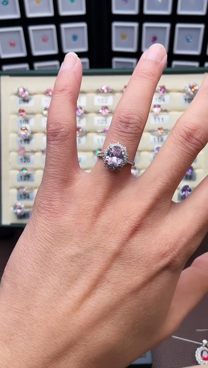 银S925镶嵌戒指绿柱石（摩根石）111