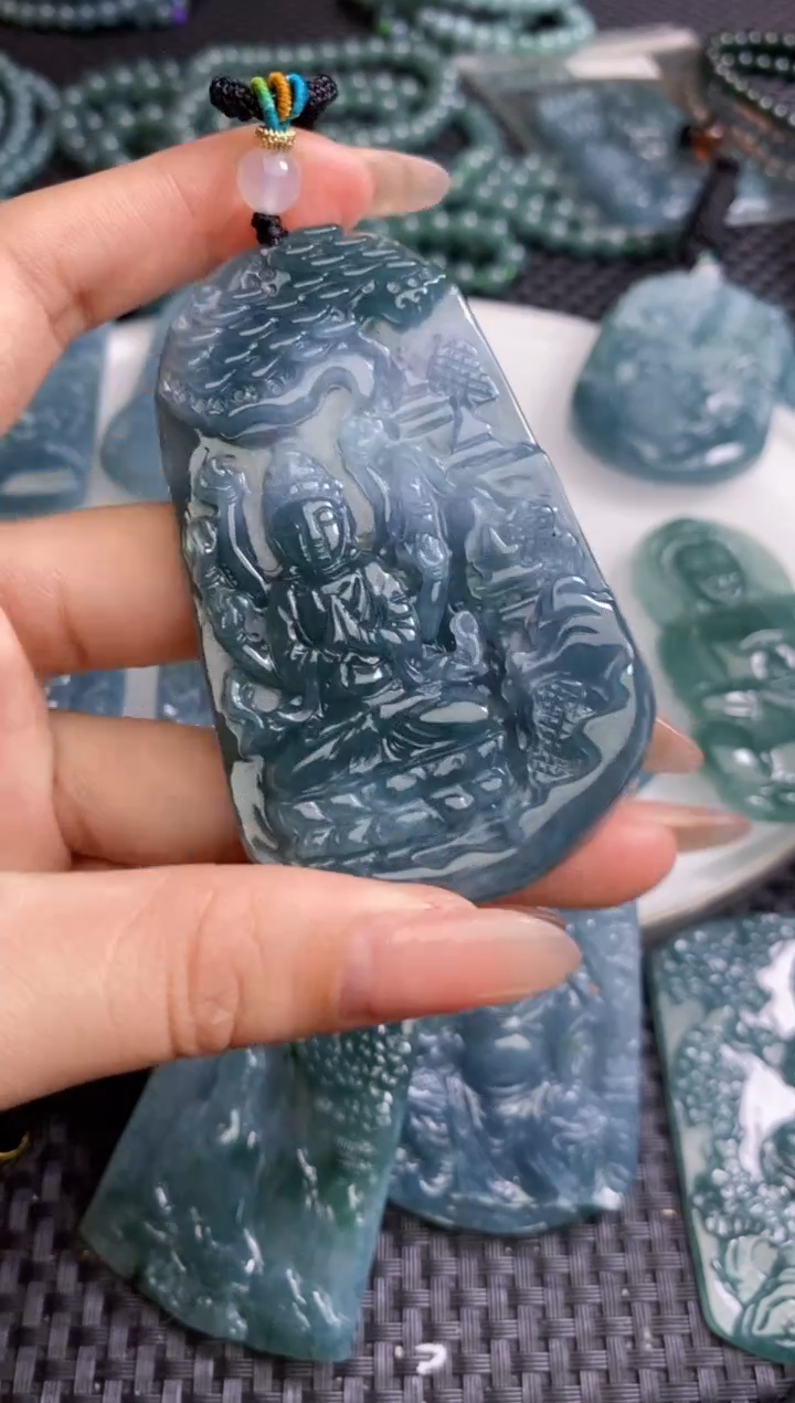 【闪购商品】翡翠颈饰未镶嵌111111111