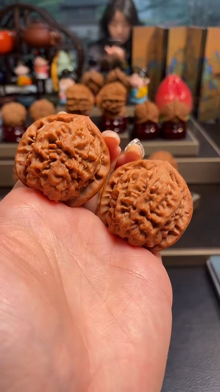 【闪购商品】文玩核桃把件A499龙墩39