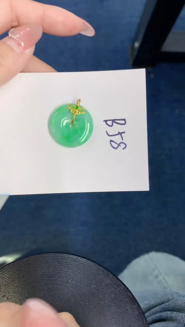 【闪购商品】翡翠颈饰18K金镶嵌000000000