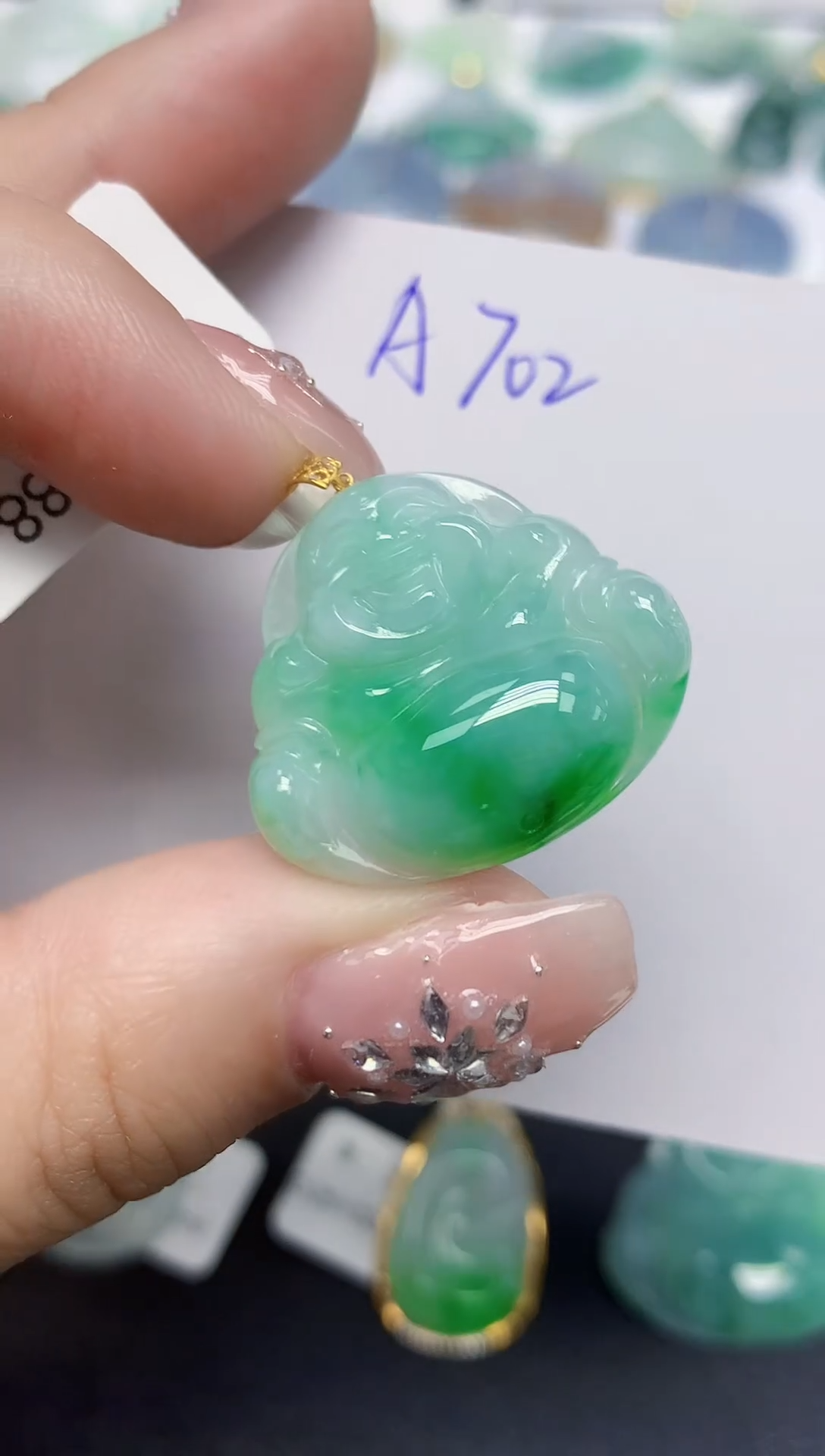 颈饰18K金镶嵌翡翠天然缅甸翡翠A货翡翠百元以上9元证书费自理