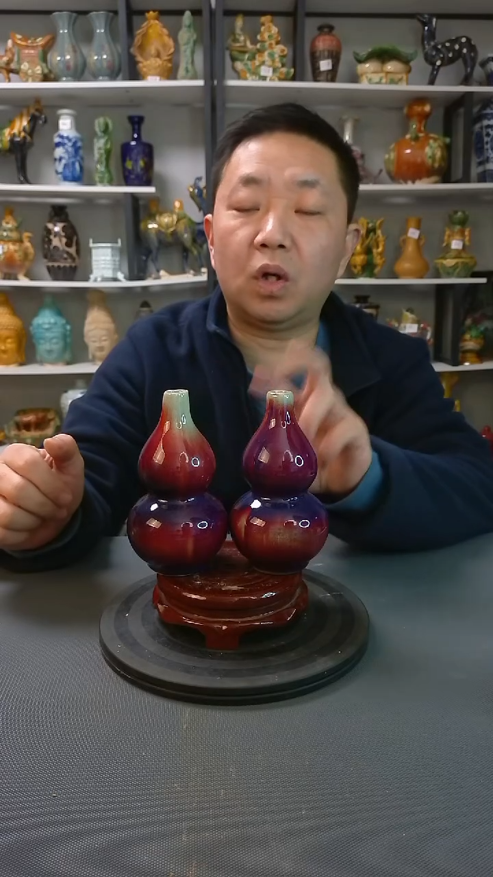 摆件复古风格瓷器一对