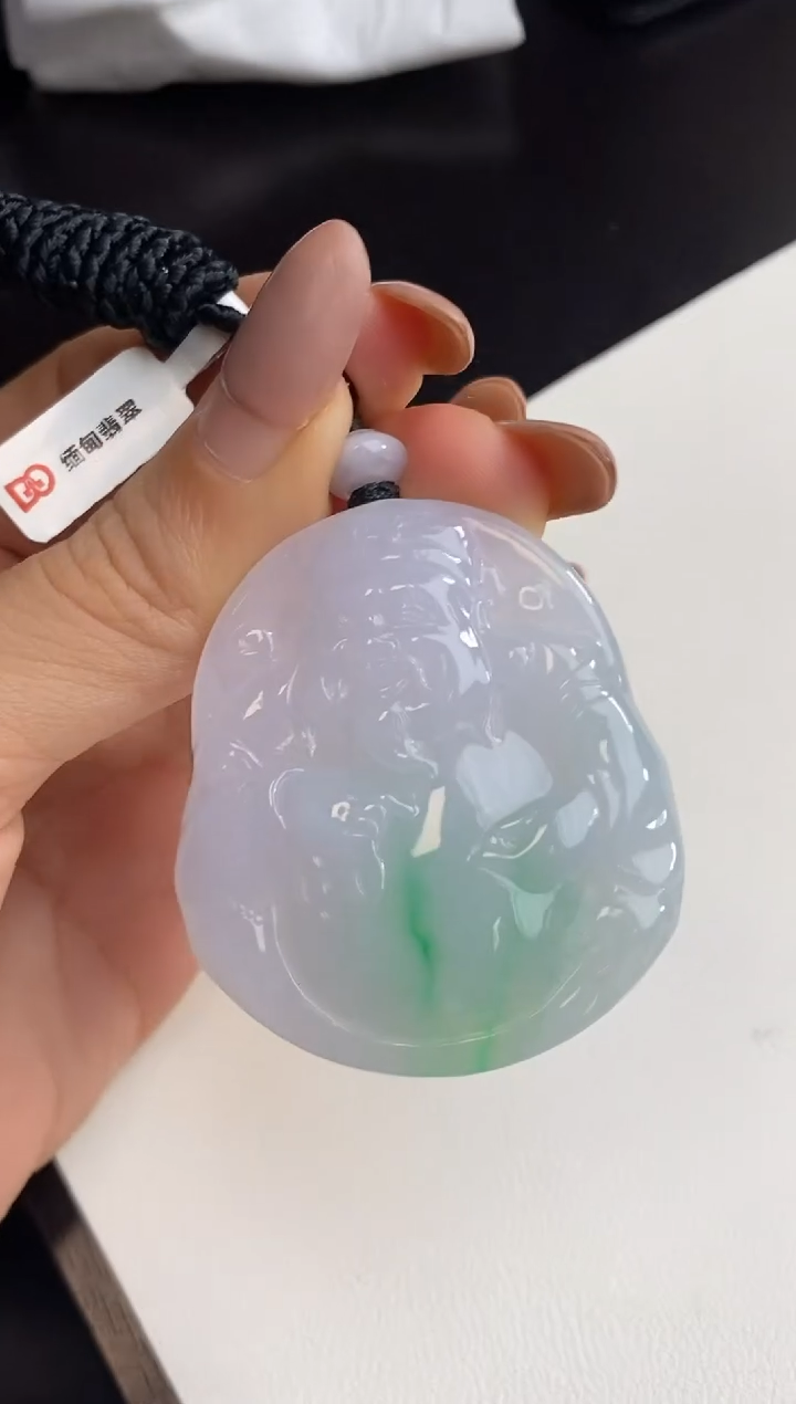 翡翠未镶嵌颈饰财财