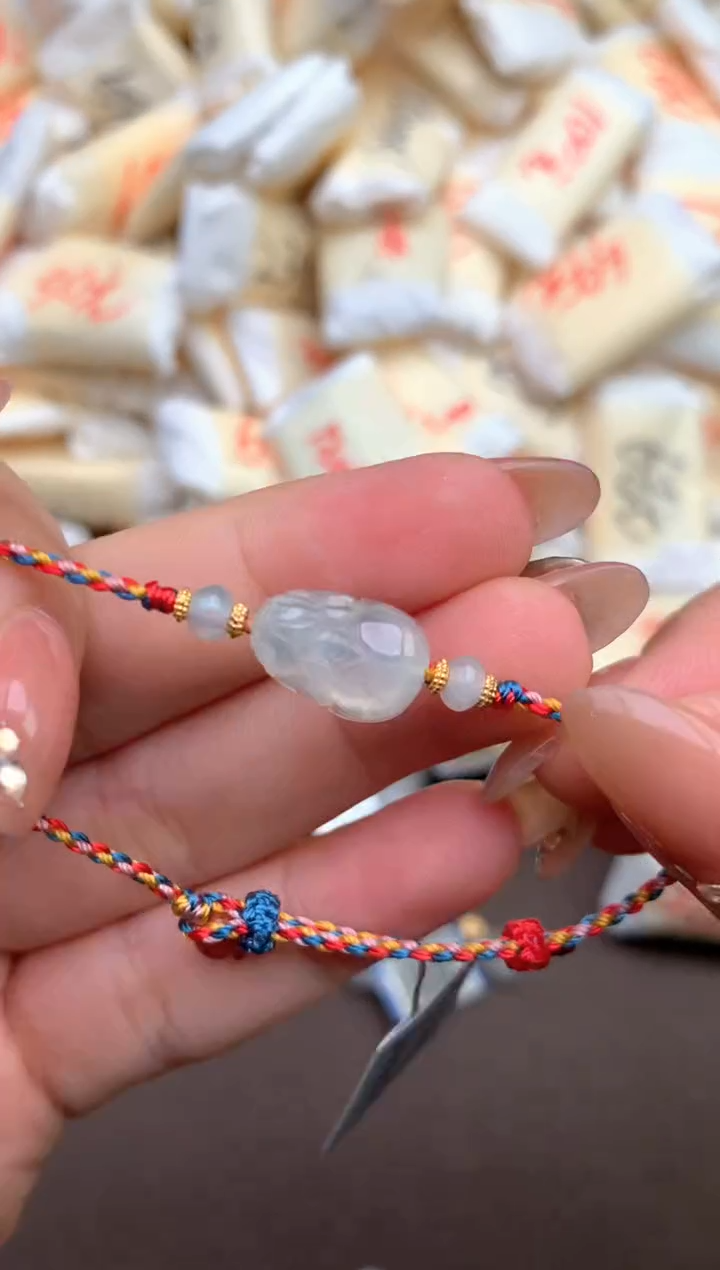 【闪购商品】翡翠手绳未镶嵌— 