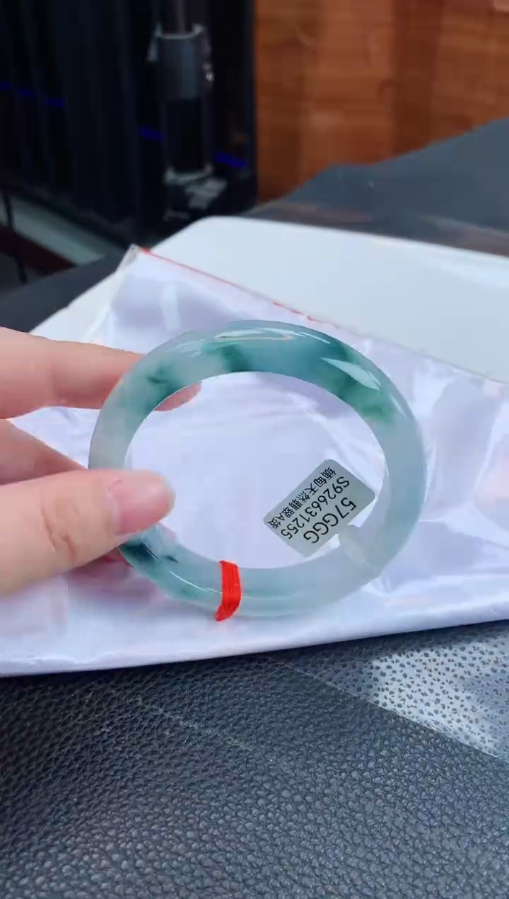 【闪购商品】翡翠手镯未镶嵌缅甸天然翡翠A货手镯
