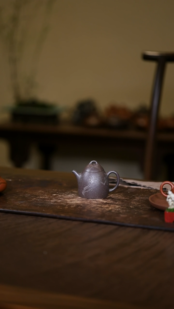 秦权君*笑集物华福利竞拍 I 天青泥【秦权】刻绘梅花 85cc