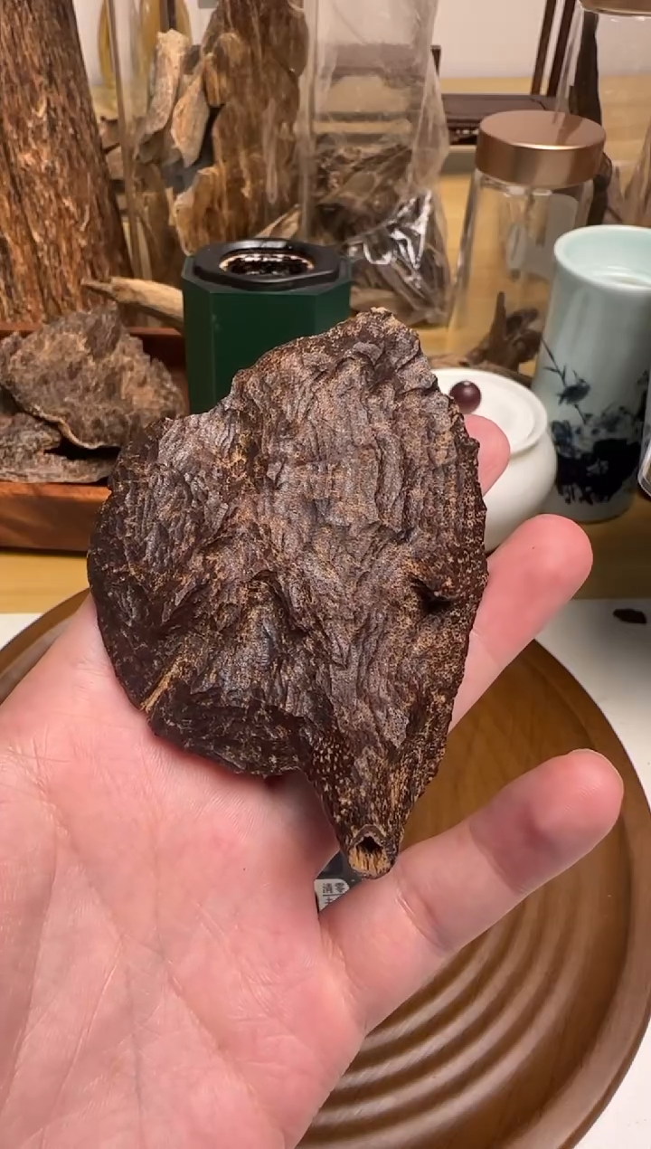 【闪购商品】沉香木手把件海南老铁顶5.2g