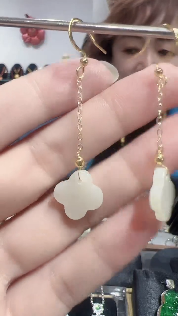 未镶嵌和田玉耳饰2025120690