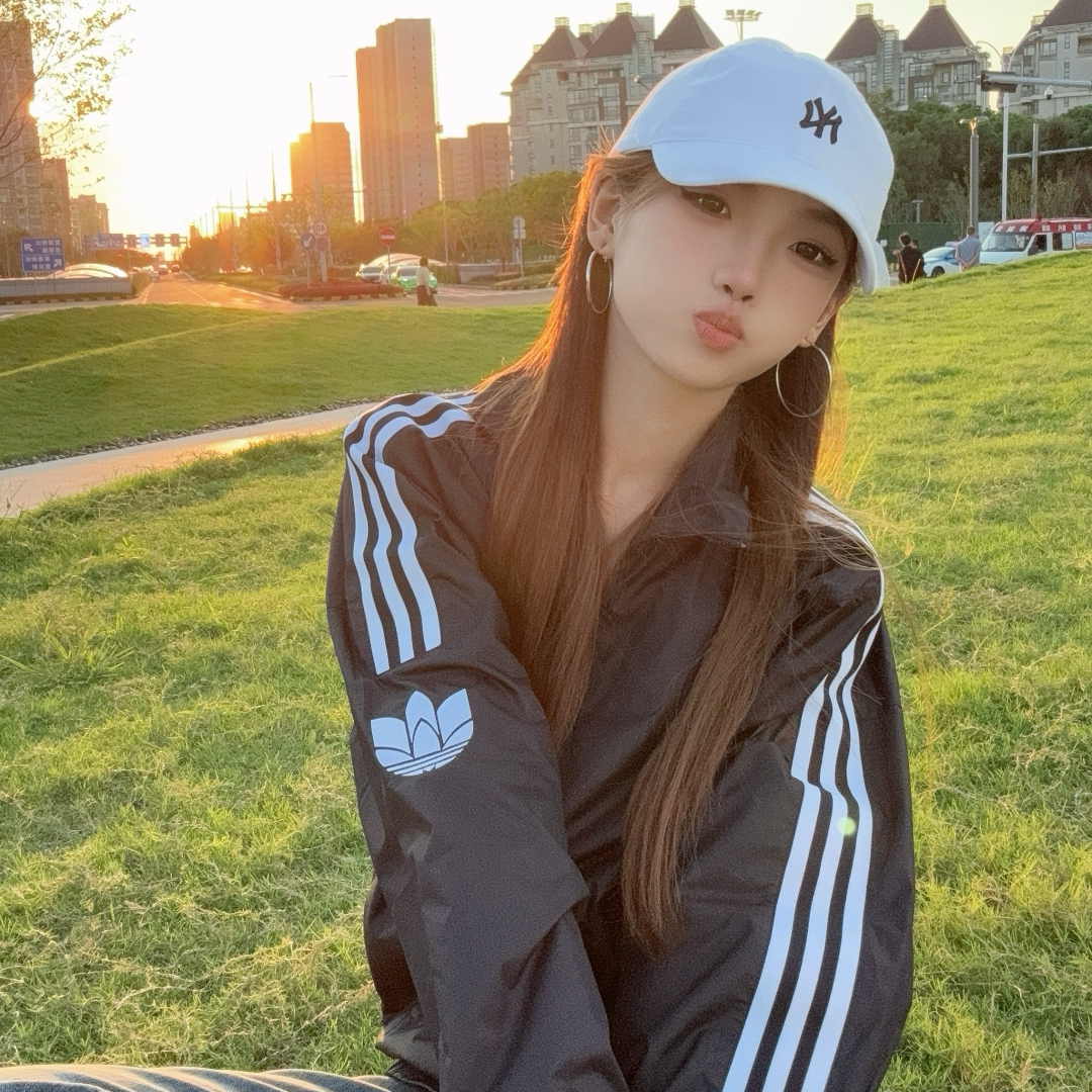 （品牌撤柜）三条杠运动风立领外套薄款风衣透气7534-0630