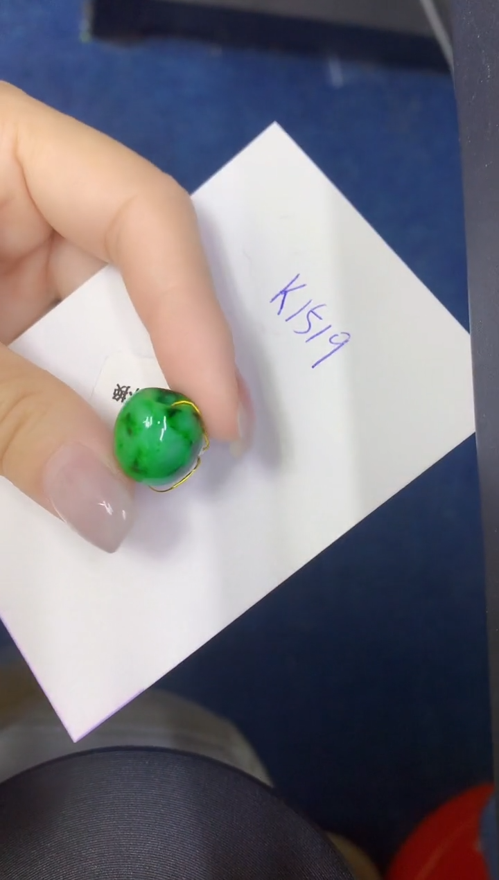 颈饰未镶嵌翡翠缅甸天然翡翠A货