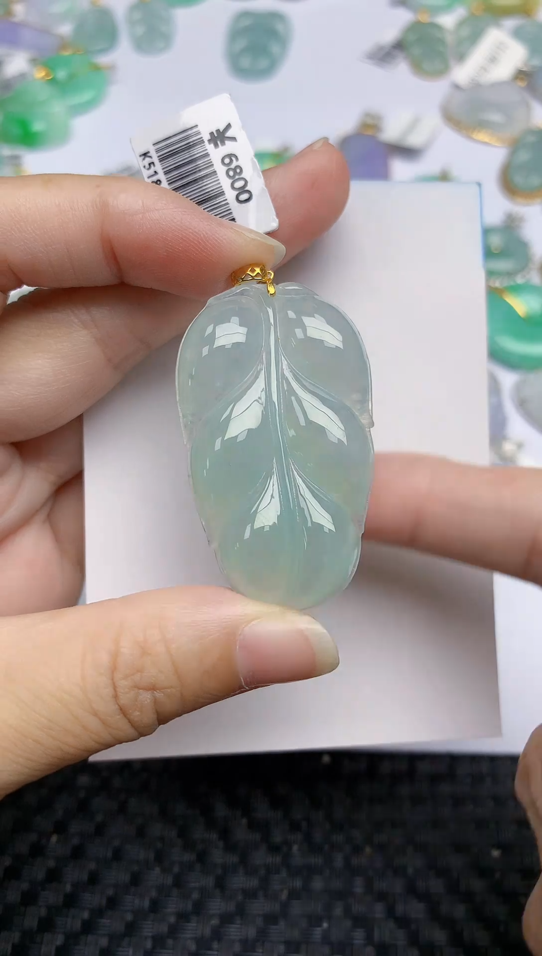 翡翠18K金镶嵌颈饰天然翡翠A货