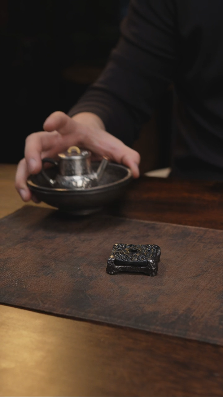 锡做旧抱玉盖置茶配件