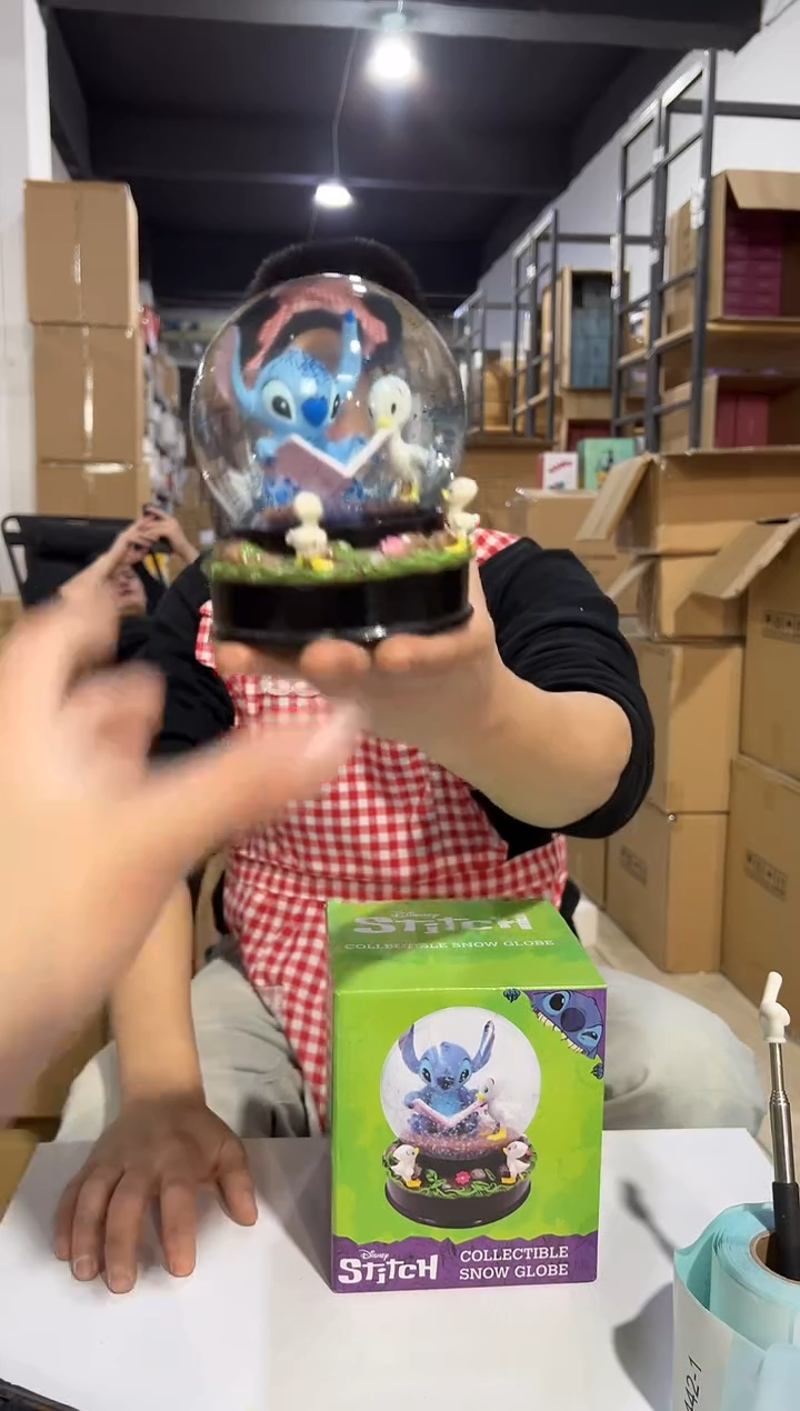 【闪购商品】杯原盒史迪仔看书水晶球 北方勿拍