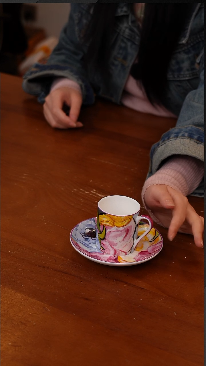 陶130-Gentle Queen梵高玫瑰-小直身咖啡杯单品瓦楞盒装