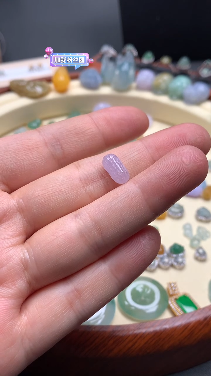 【闪购商品】翡翠颈饰未镶嵌翡翠花生